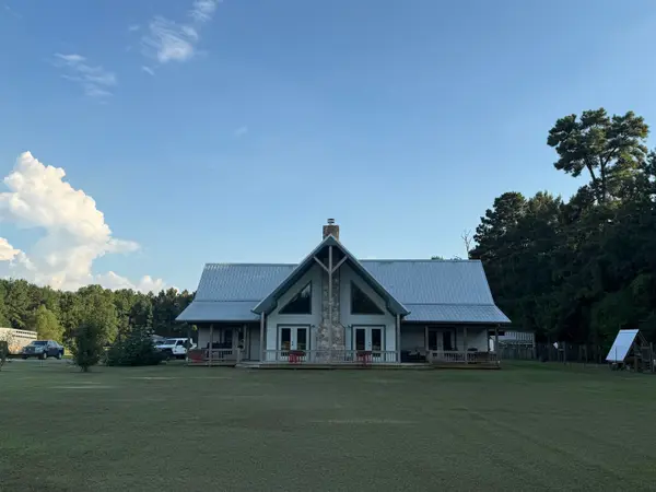 7096 Jim Burns Road, Silsbee, TX 77656