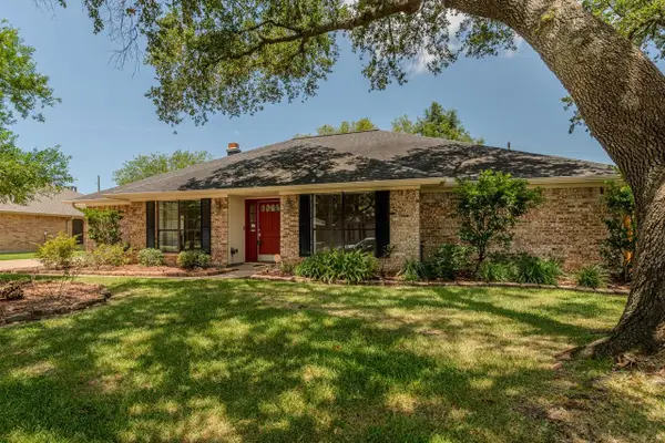 6960 Blarney St, Beaumont, TX 77706