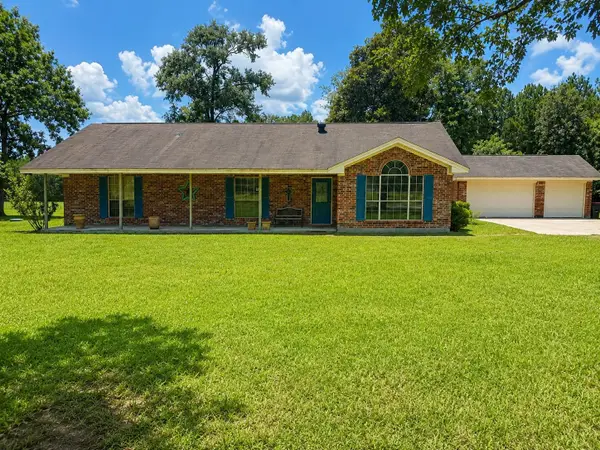 7565 Silver Star Rd., Sour Lake, TX 77659