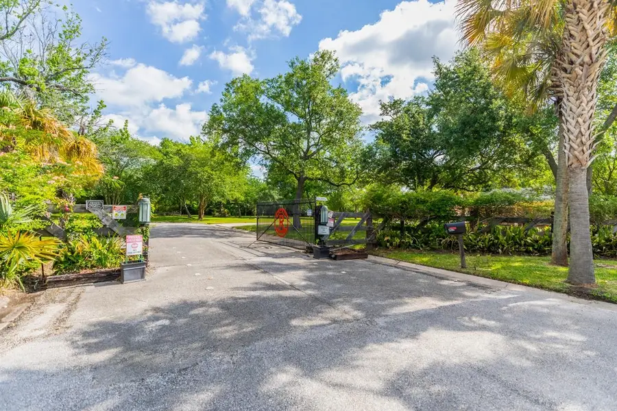 1280 Cherokee Lane, Beaumont, TX 77702 - #2