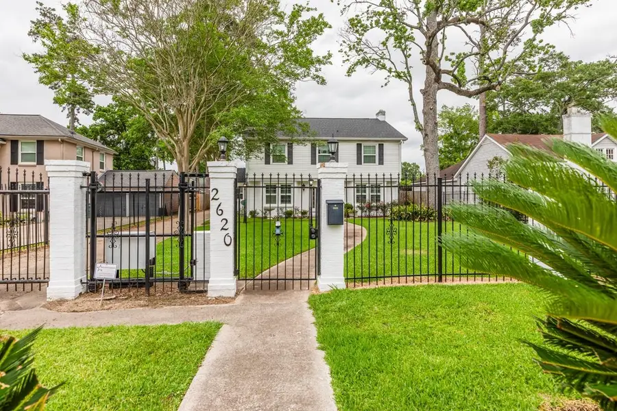 2620 Gladys, Beaumont, TX 77702 - #3