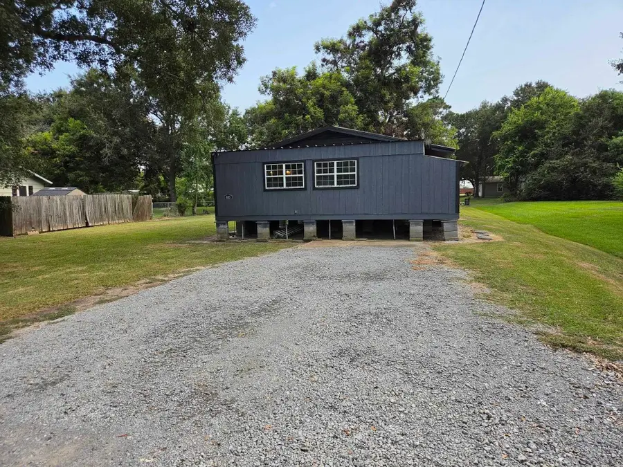 835 Bridgeview, Bridge City, TX 77611 - #2