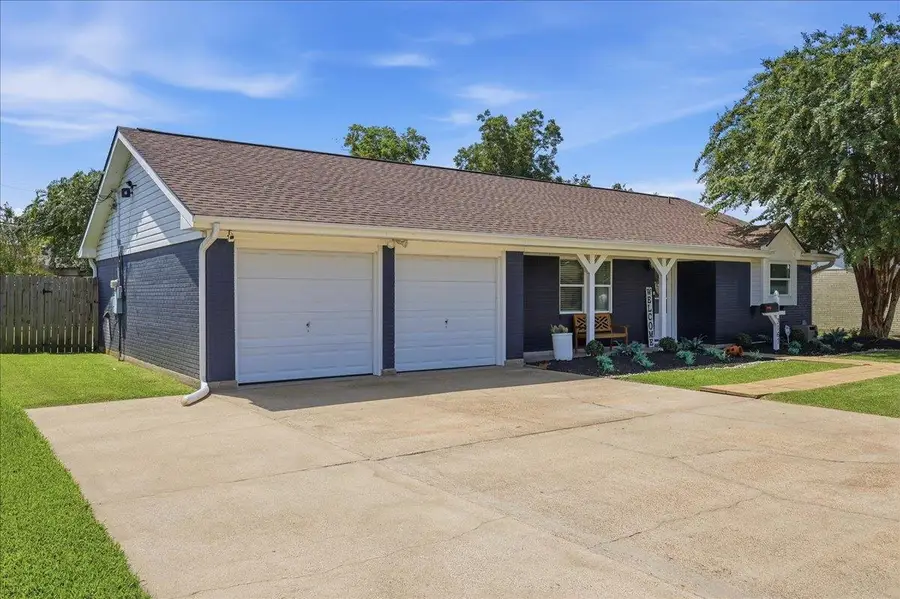3167 Sandalwood Dr, Port Neches, TX 77651 - #3