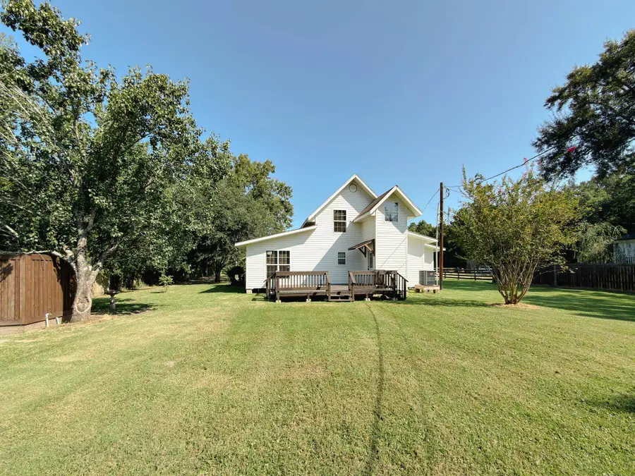 295 W Old Hwy 90, Vidor, TX 77662 - #3