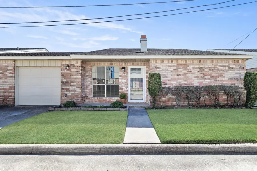 1121 Park Meadow Dr, Beaumont, TX 77706 - #2