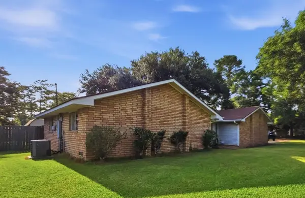 110 Wren Dr, Lumberton, TX 77657