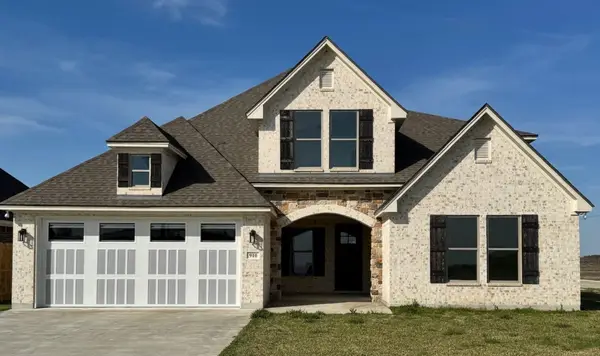 910 Elliott Drive, Nome, TX 77629