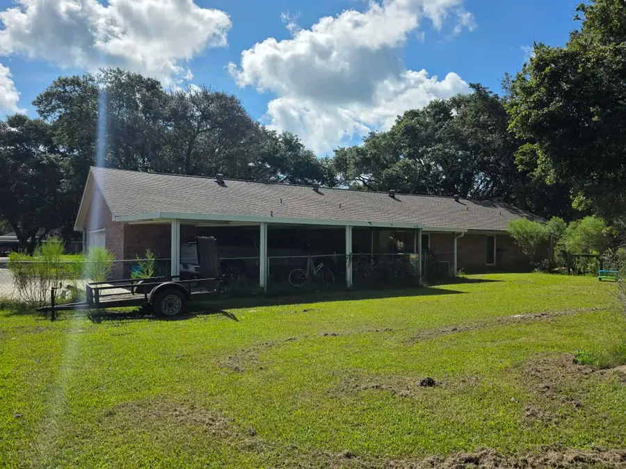 1746 Orchid Ln, Winnie, TX 77665 - #2