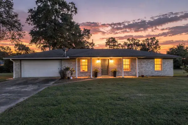 7665 June St, Orange, TX 77632