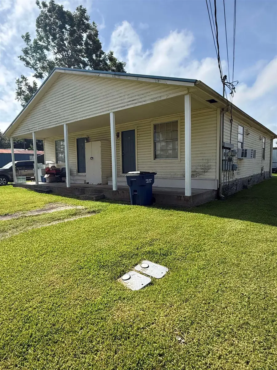 1925 A & B Crockett, Orange, TX 77630 - #2