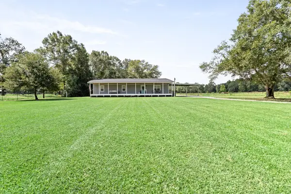 8921 MORGAN LN, Orange, TX 77632