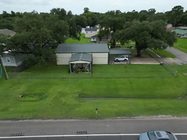 4155 N Twin City Highway, Nederland, TX 77627-0000