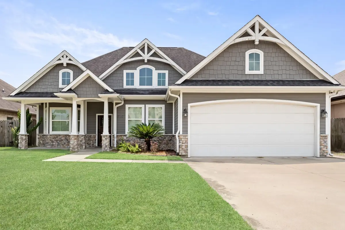 7917 Harper Ln, Nederland, TX 77627 - #1