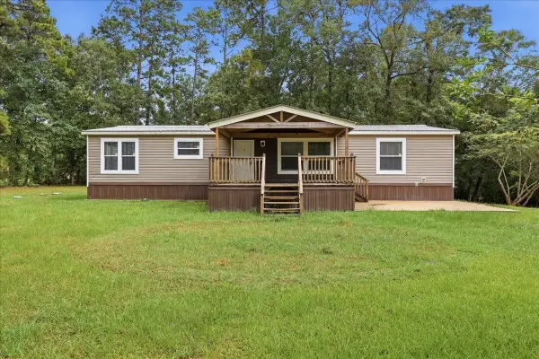 353 Lakeview Rd, Vidor, TX 77662