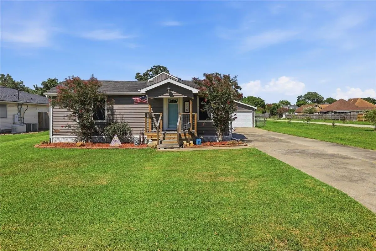 778 South Ave, Port Neches, TX 77651 - #1
