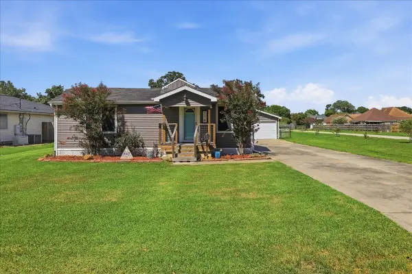 778 South Ave, Port Neches, TX 77651
