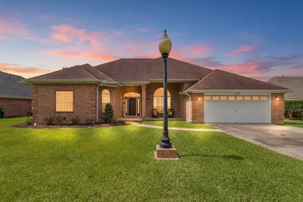 2805 Bear Trails, Orange, TX 77632