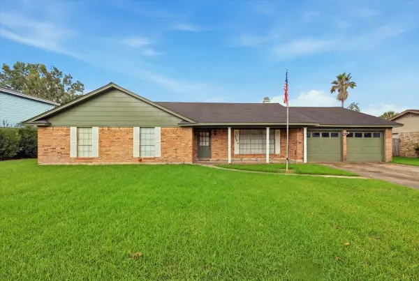 8408 Friar Tuck, Orange, TX 77632
