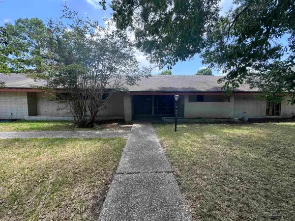 4201 Taft Ave, Groves, TX 77619