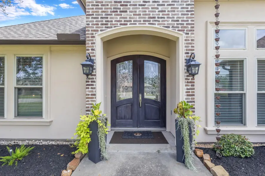 155 Lauren Dr., Orange, TX 77630 - #3