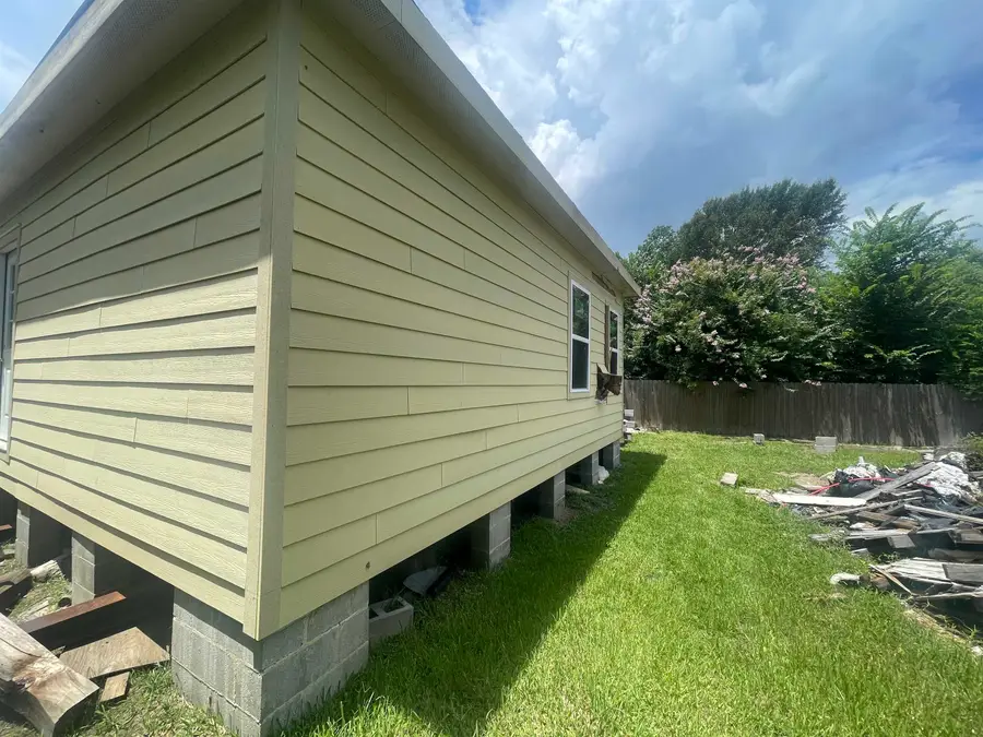 260 Rosen St., Bridge City, TX 77611 - #3