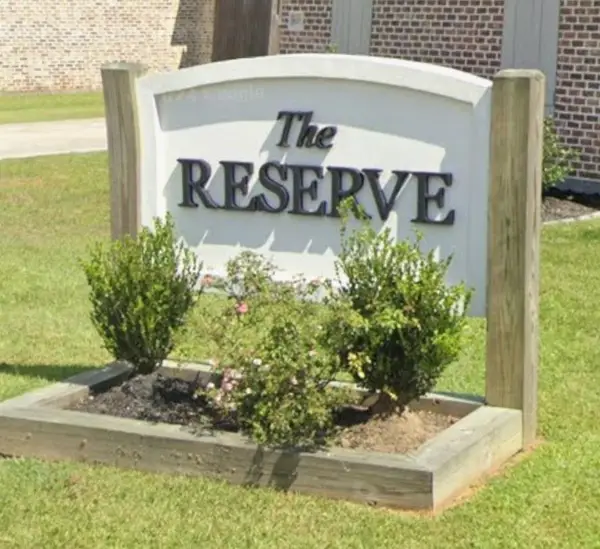 8285 Royal Oaks Drive, Lumberton, TX 77657