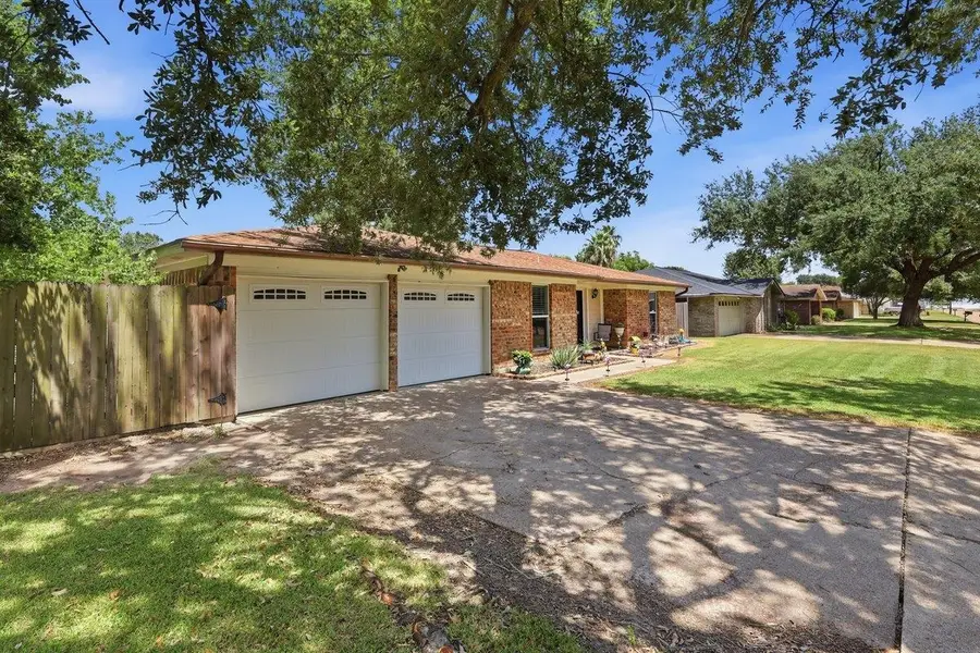 750 Cactus, Bridge City, TX 77611 - #3