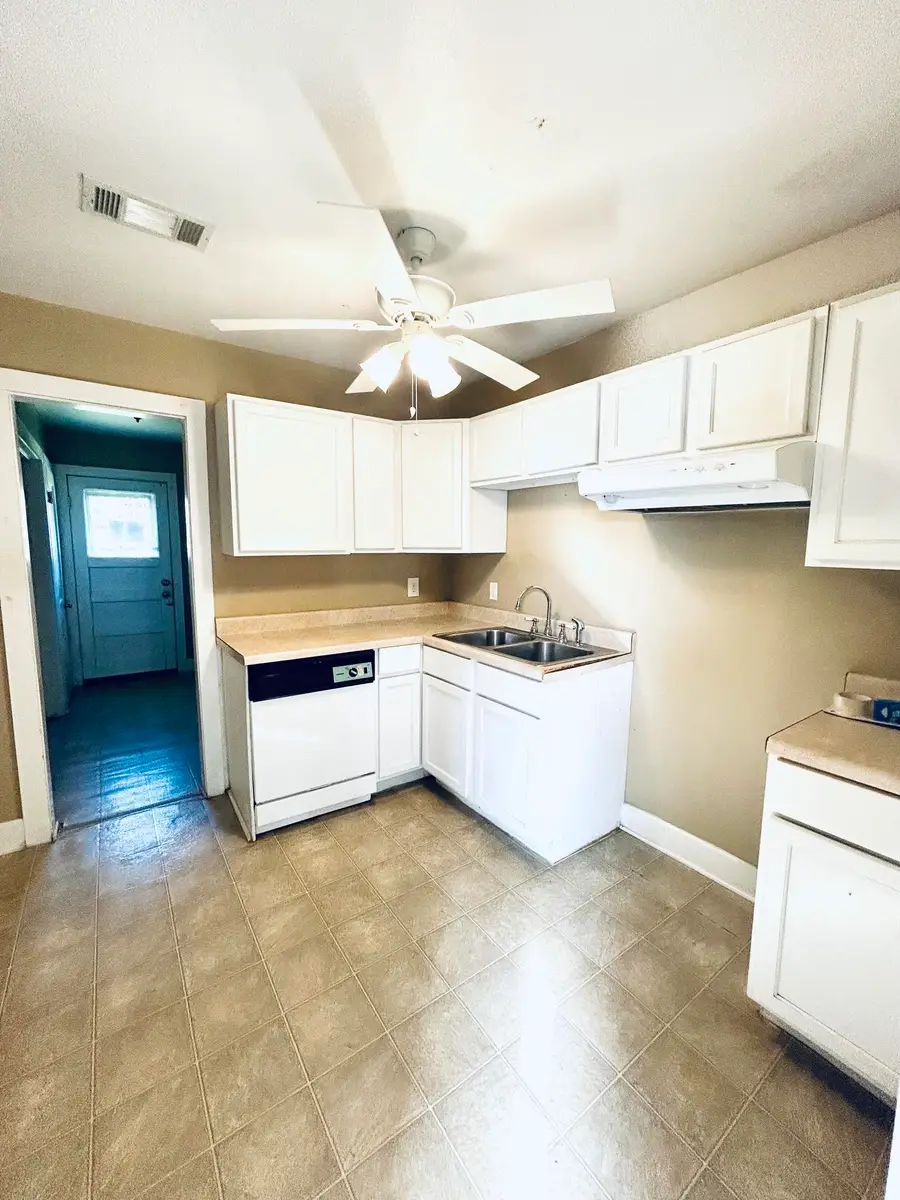 3748 Kinard Ave, Groves, TX 77619 - #2