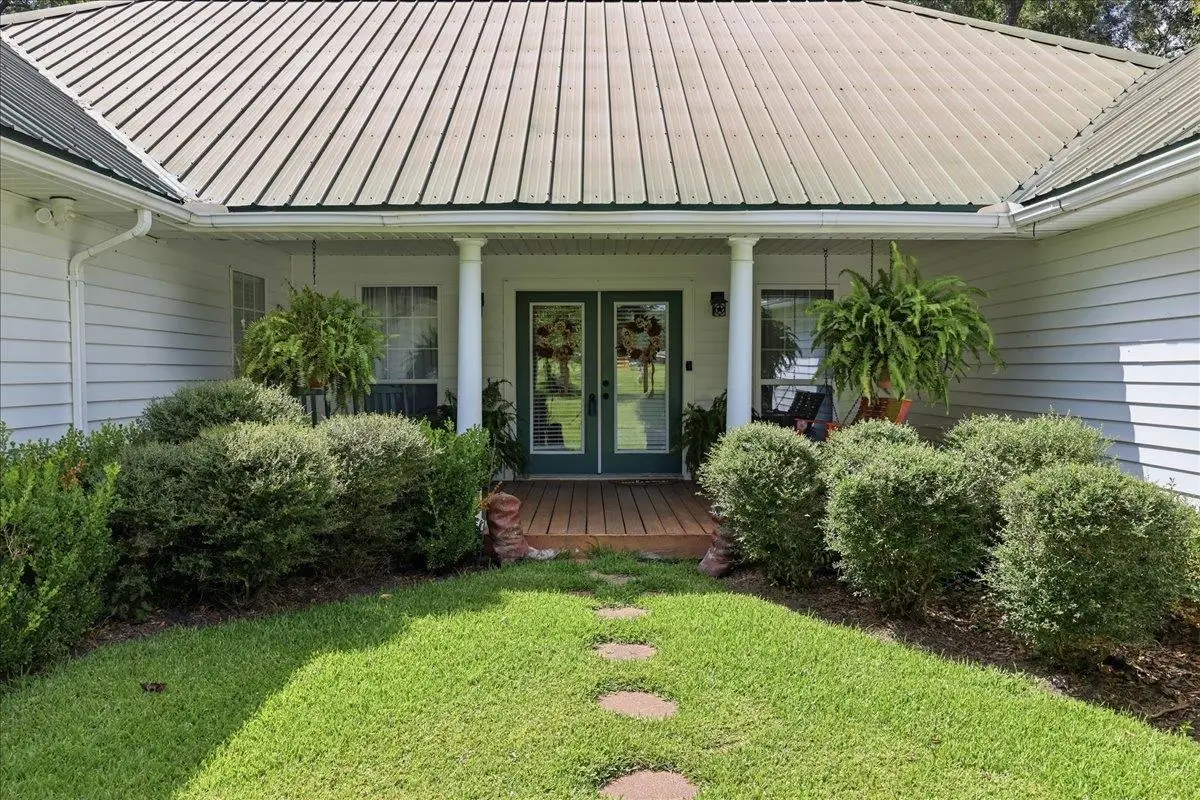 5230 Saxon, Orange, TX 77632 - #1