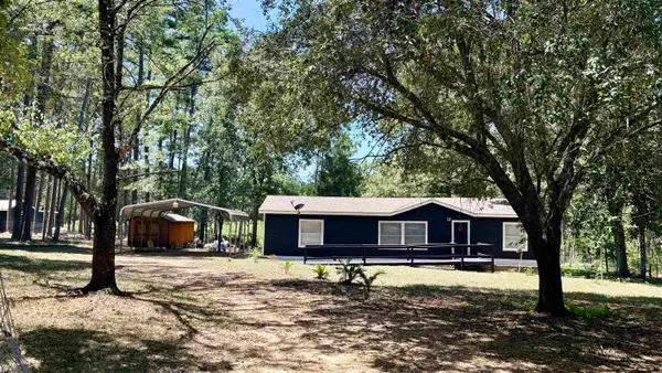 534 Lake Camelot Circle, Woodville, TX 75979