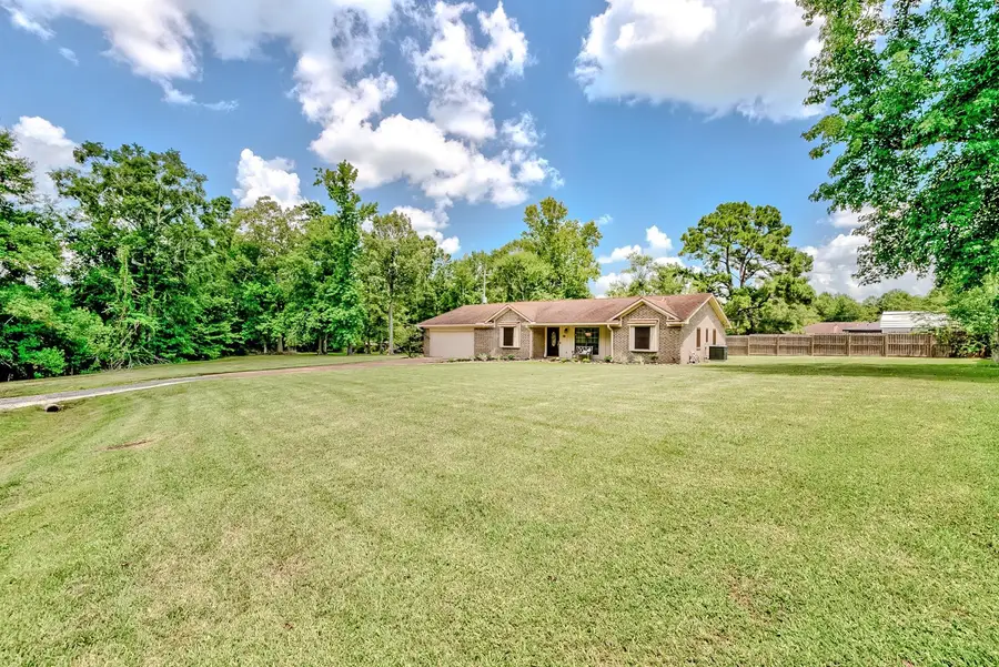 10 Briarhill Ln., Lumberton, TX 77657 - #2