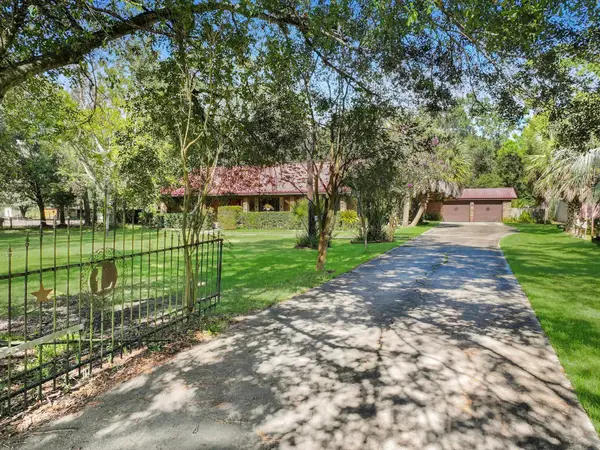 3163 Strong Rd, Orange, TX 77630