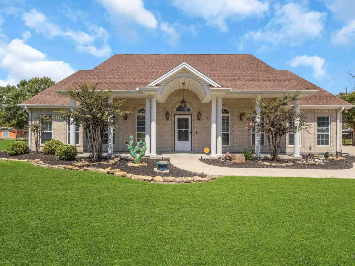 985 Sharp St, Bridge City, TX 77611-4720 - #1
