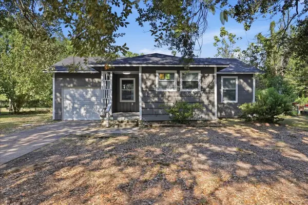 107 Amaryliss, Orange, TX 77630
