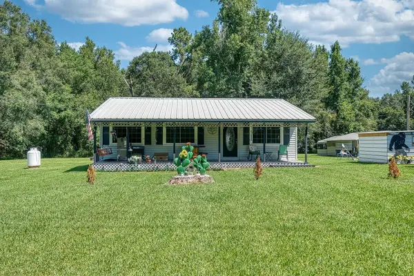 1879 County Road 784, Buna, TX 77612