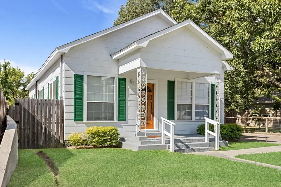 470 W Hooks Street, Sour Lake, TX 77659 - #2