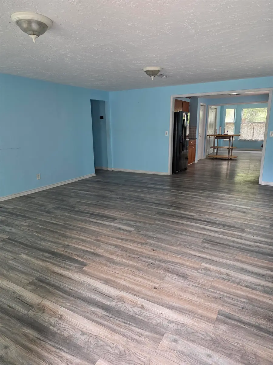 2834 Alice St, Orange, TX 77632 - #3