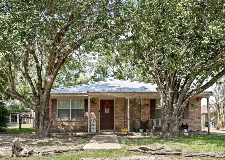 1405 S Elizabeth Ave, Kirbyville, TX 75956 - #2