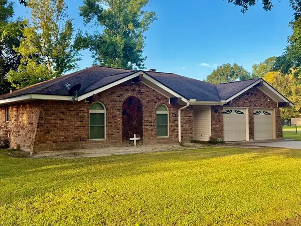 1417 Shelly, Orange, TX 77632