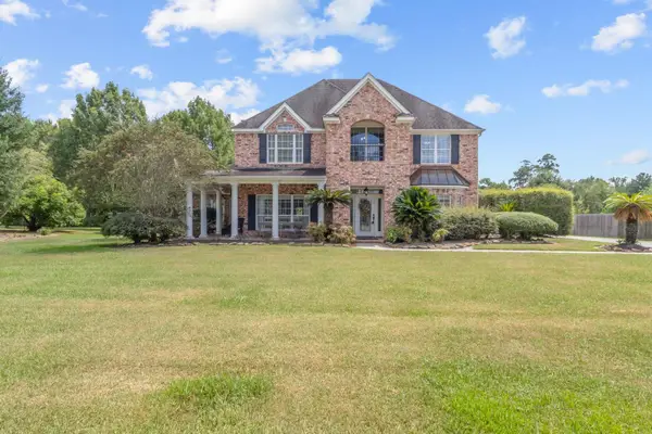 9890 Laura Dr., Orange, TX 77630