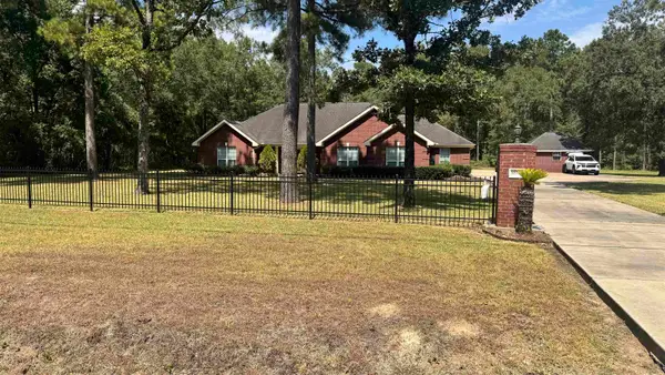 10520 Sherwood Dr., Beaumont, TX 77713