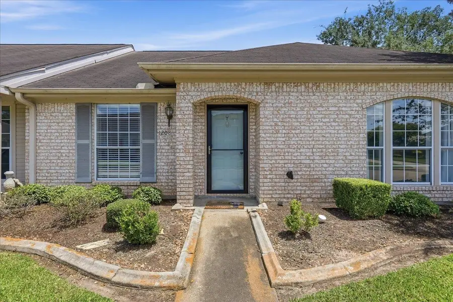 1208 Glen Meadow Lane, Beaumont, TX 77706 - #2