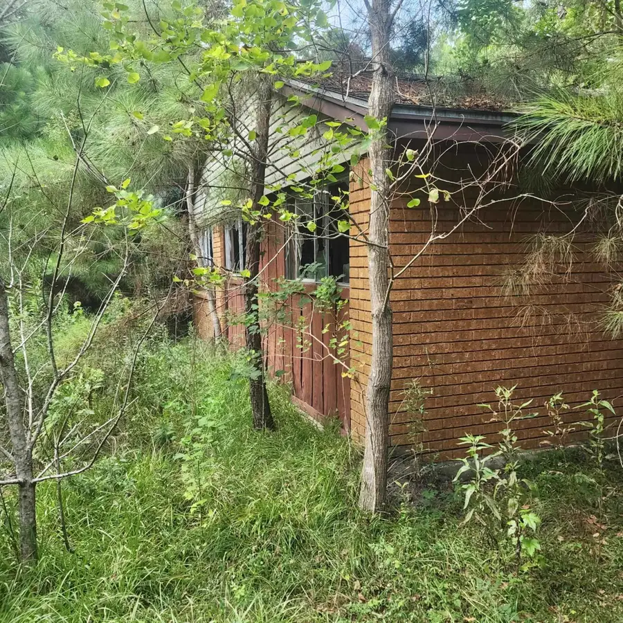 5210 Harmon Rd, Orange, TX 77630 - #2
