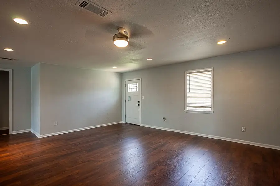 240 Boston, Nederland, TX 77627 - #3