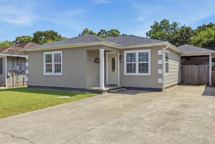 4917 Garfield Ave, Groves, TX 77619 - #2