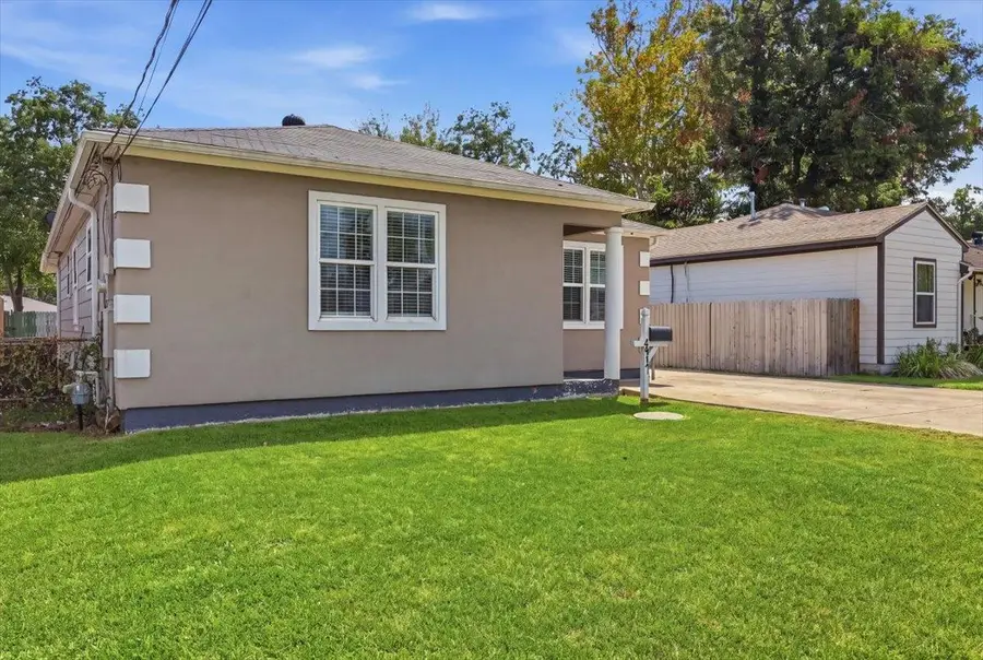 4917 Garfield Ave, Groves, TX 77619 - #3