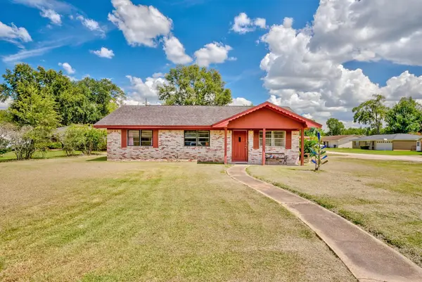 1120 Alma Cir, Vidor, TX 77662