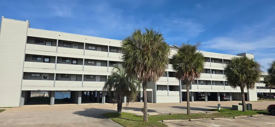 560 Pleasure Island Blvd Unit 111, Port Arthur, TX 77640 - #2