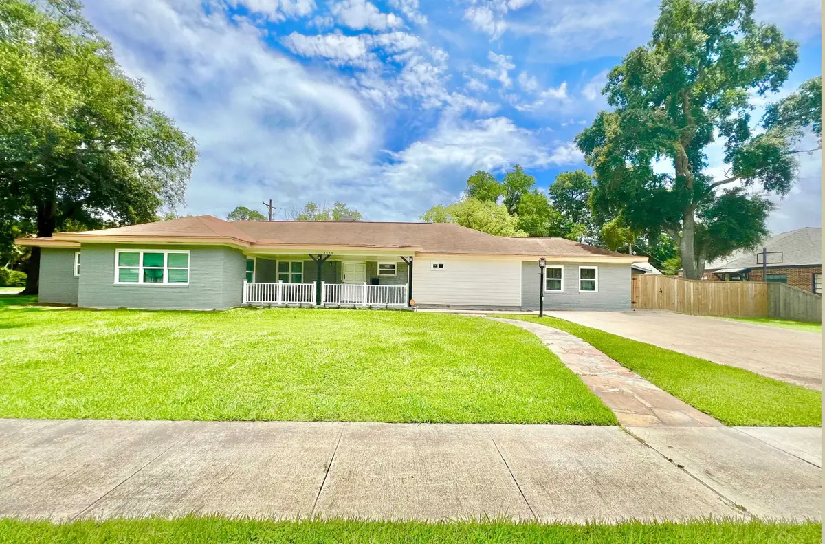 4550 Sunken Court, Port Arthur, TX 77642 - #1