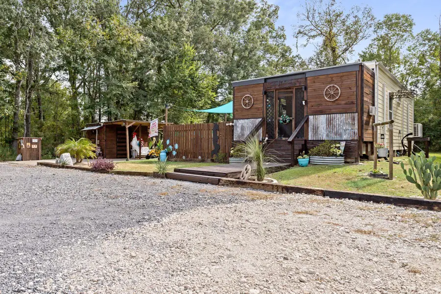 4210 HATTON RD, Vidor, TX 77662 - #2